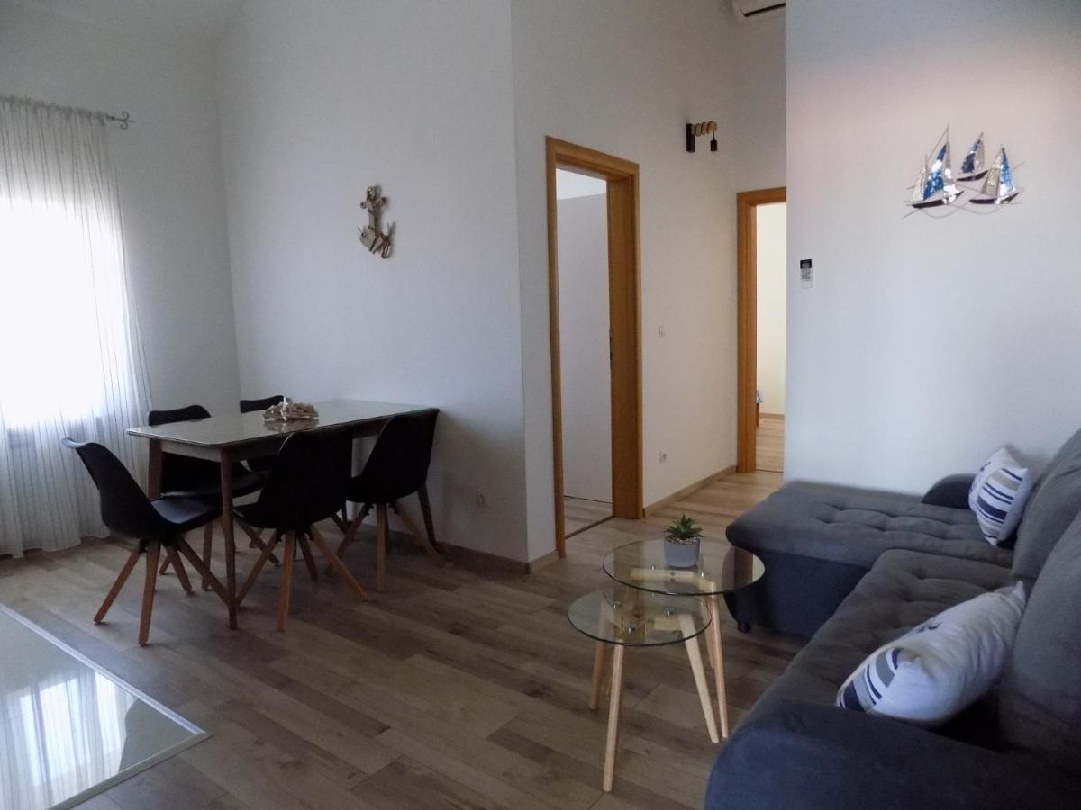 Villa Jukic Murter Bagian luar foto