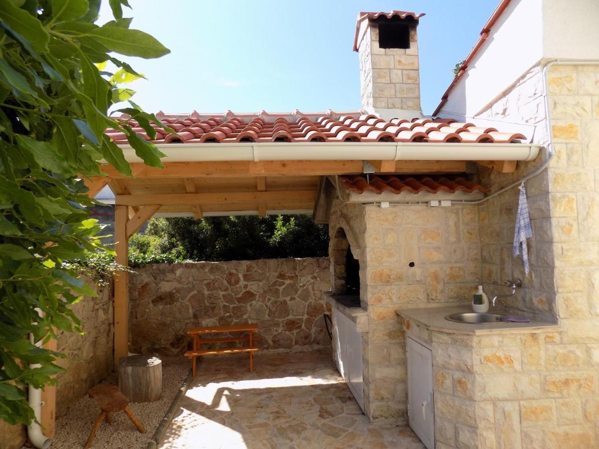 Villa Jukic Murter Bagian luar foto
