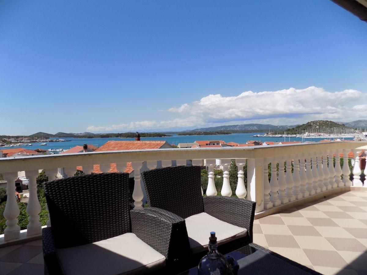 Villa Jukic Murter Bagian luar foto